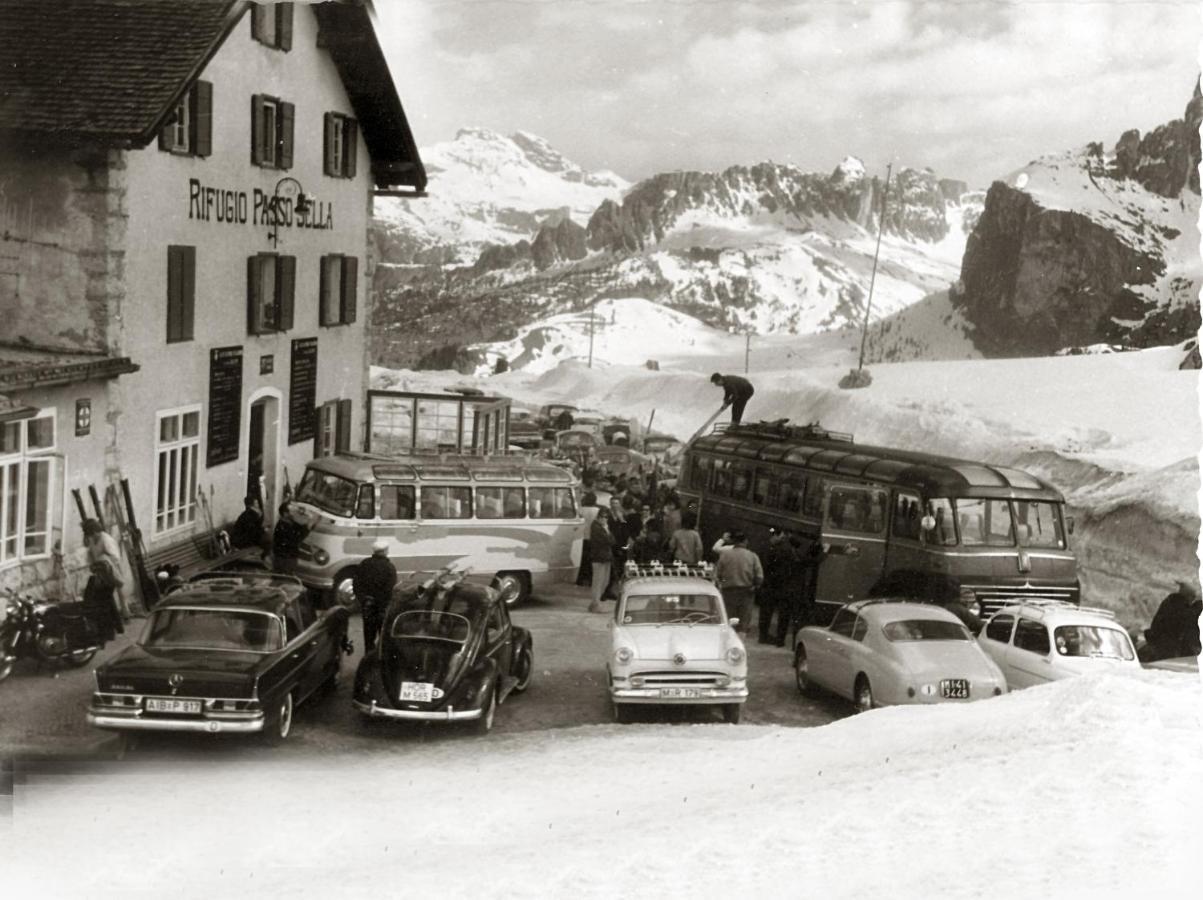 Passo Sella Dolomiti Mountain Resort Selva di Val Gardena Exterior photo