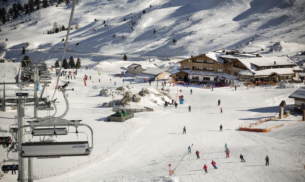 Passo Sella Dolomiti Mountain Resort Selva di Val Gardena Exterior photo